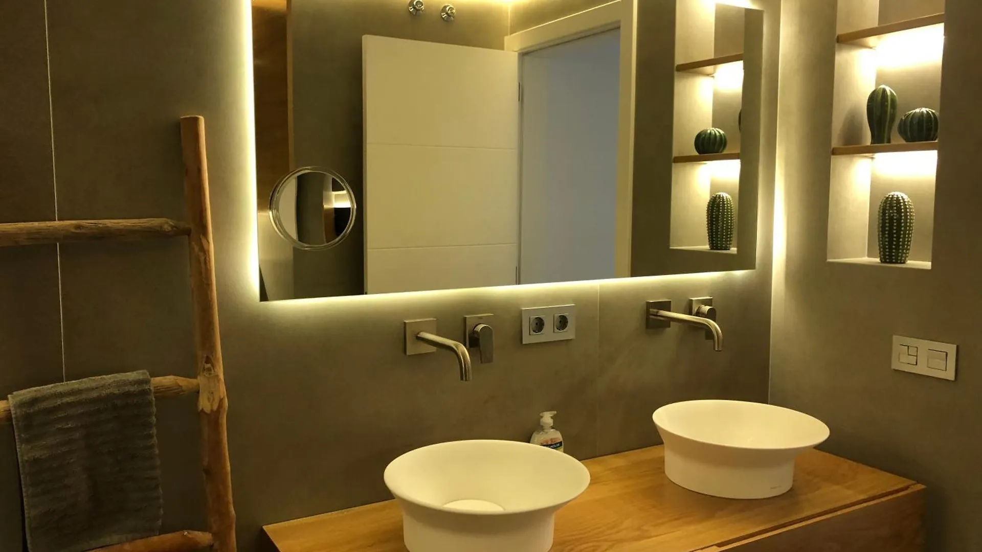 Luxury Apartment With Stunning Terrace And With Heated Pool Costa Adeje  0*, Costa Adeje (Tenerife)